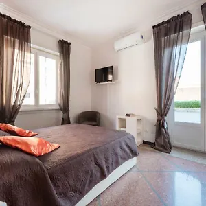 https://dream-house.it-romehotels.com